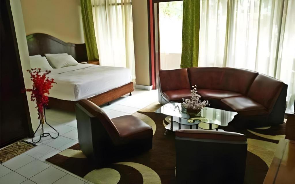 Hotel Benteng Bukittinggi Extérieur photo