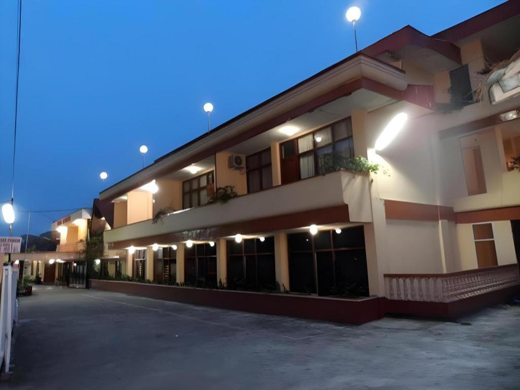 Hotel Benteng Bukittinggi Extérieur photo