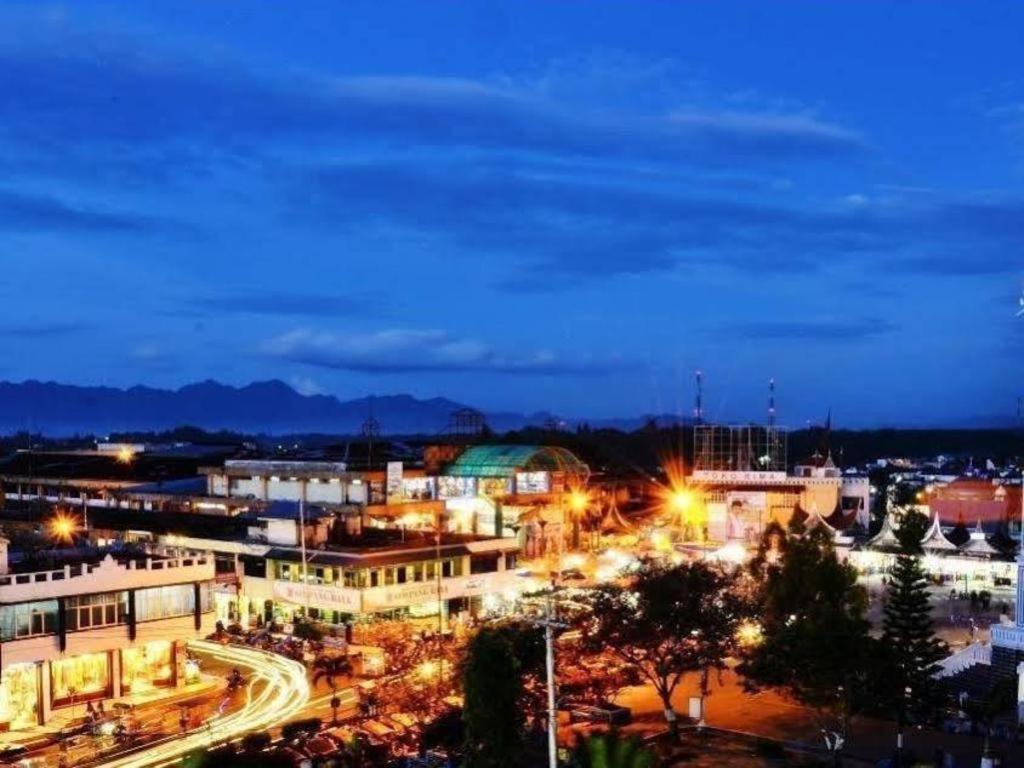 Hotel Benteng Bukittinggi Extérieur photo